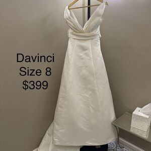 Off the rack Davinci wedding dress